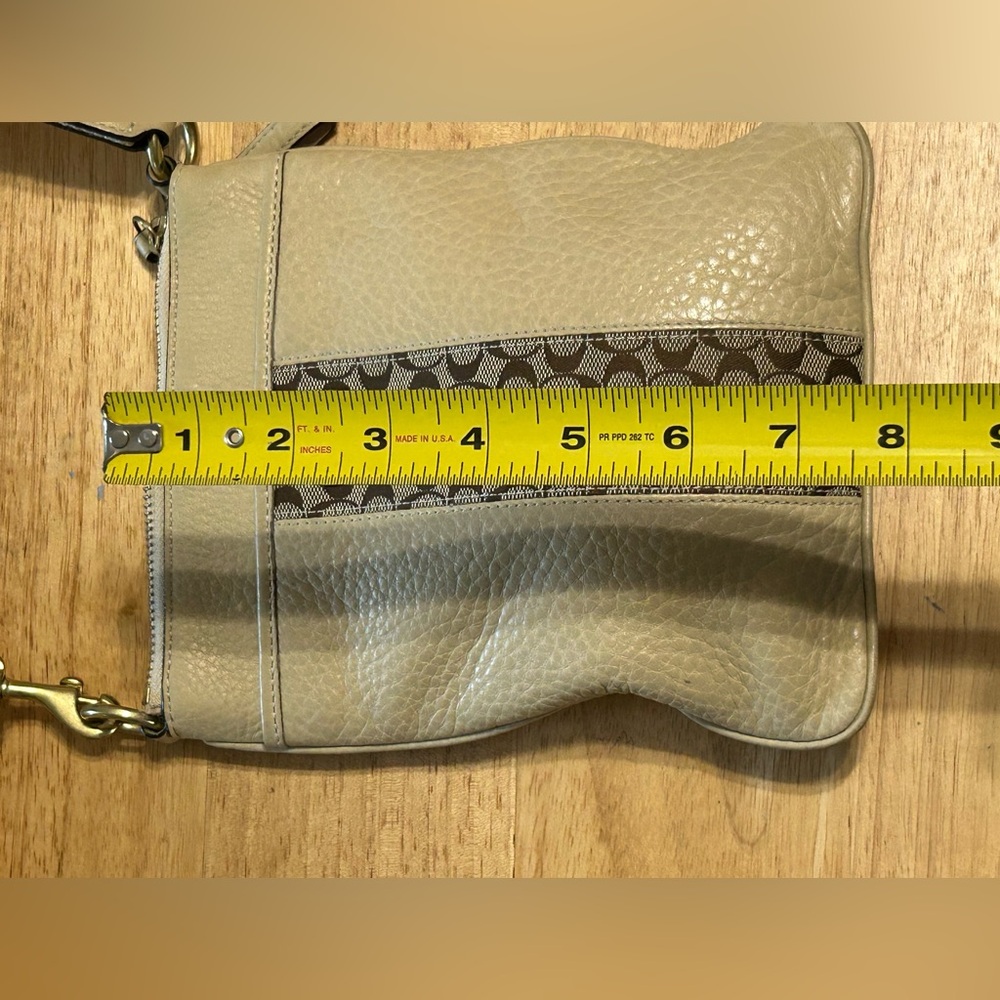 Coach Beige Crossbody Bag - Picture 7 of 8